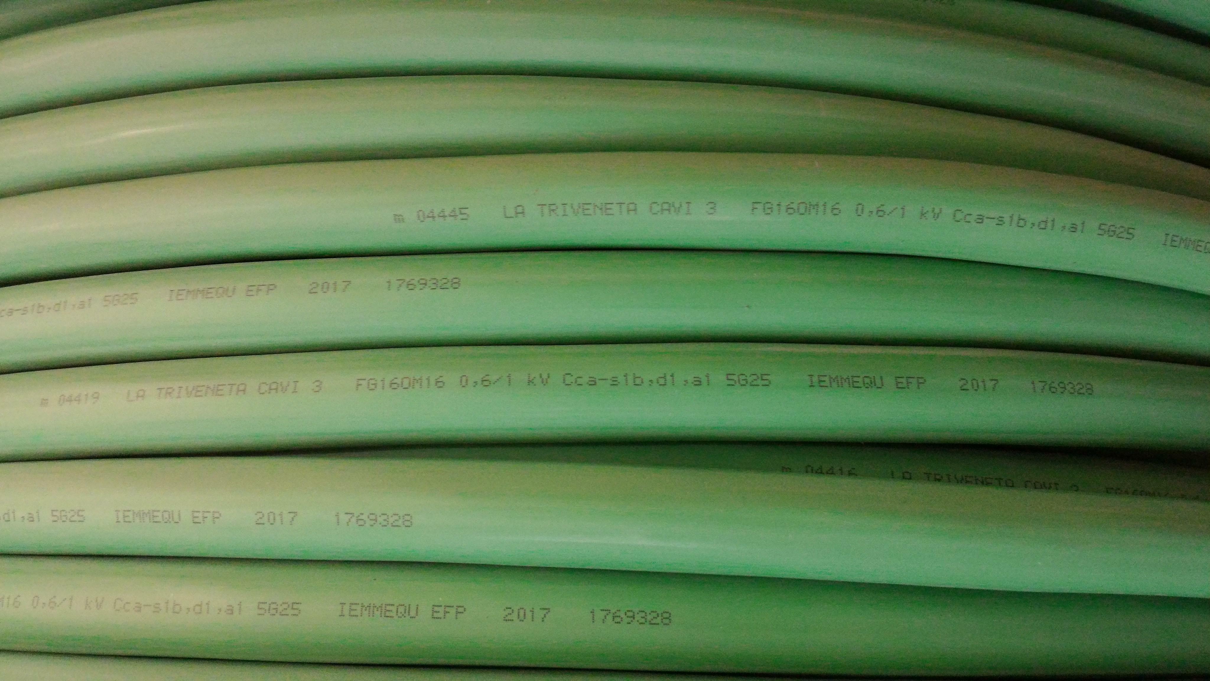 Cavi elettrici e connettori: Cavo multipolare a 9 conduttori