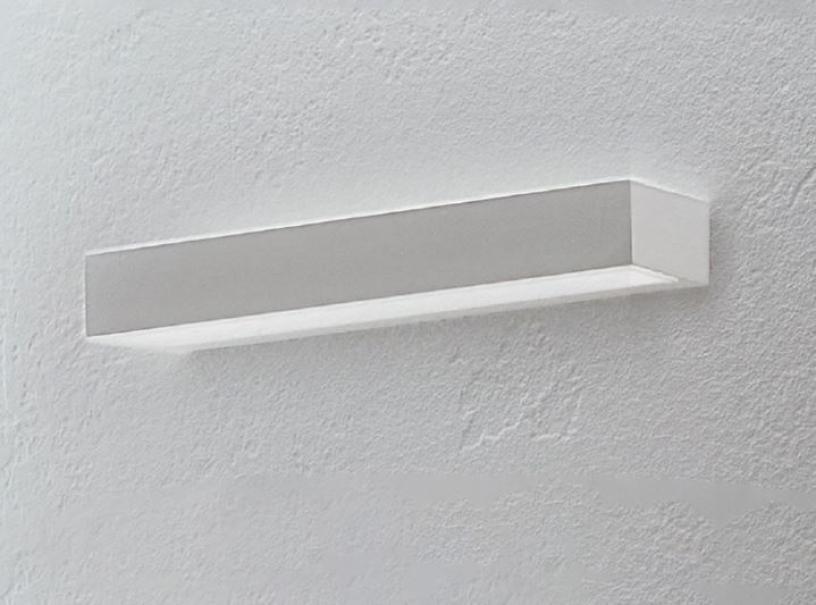 Lampada da parete LED in stile moderno a forma di fiamma