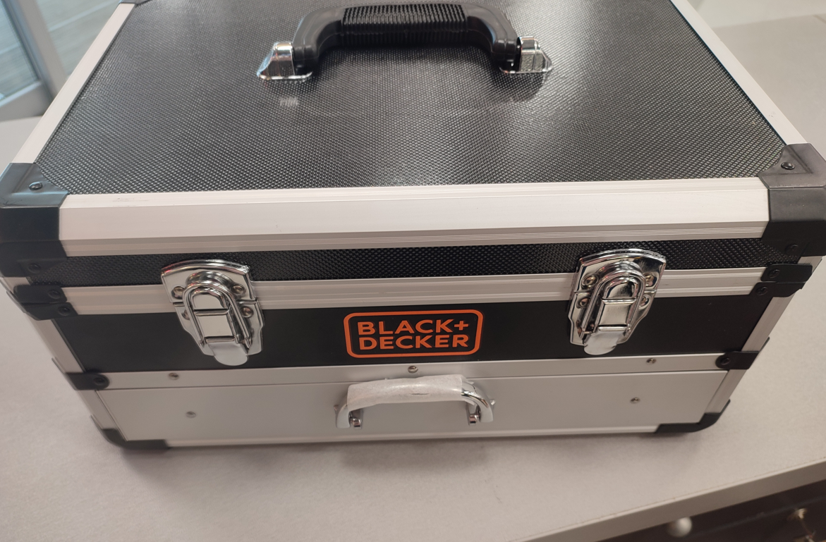 Trapano avvitatore a percussione Black & Decker 18V con 80 accessori - BDC718AS2F-QW 03