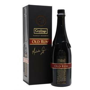 Old rum 70 cl in astuccio