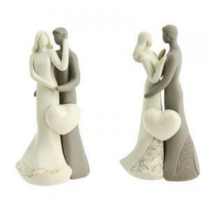 Coppia sposi piccola in resina con cuore bianco 11 x 6,5 cm