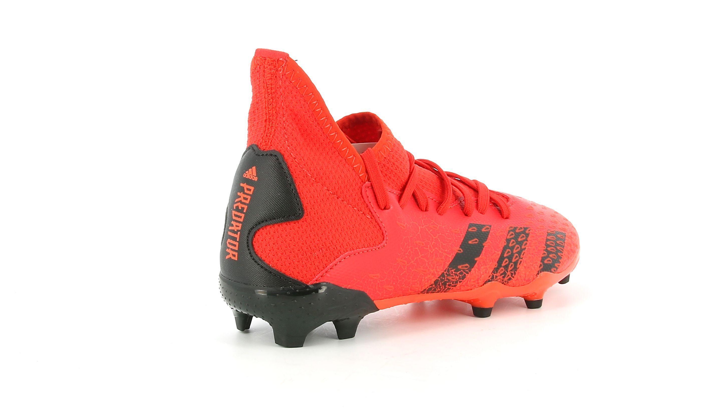 adidas scarpa da calcio adidas predator freak 3 fg fy6282. da bambino, colore rosso