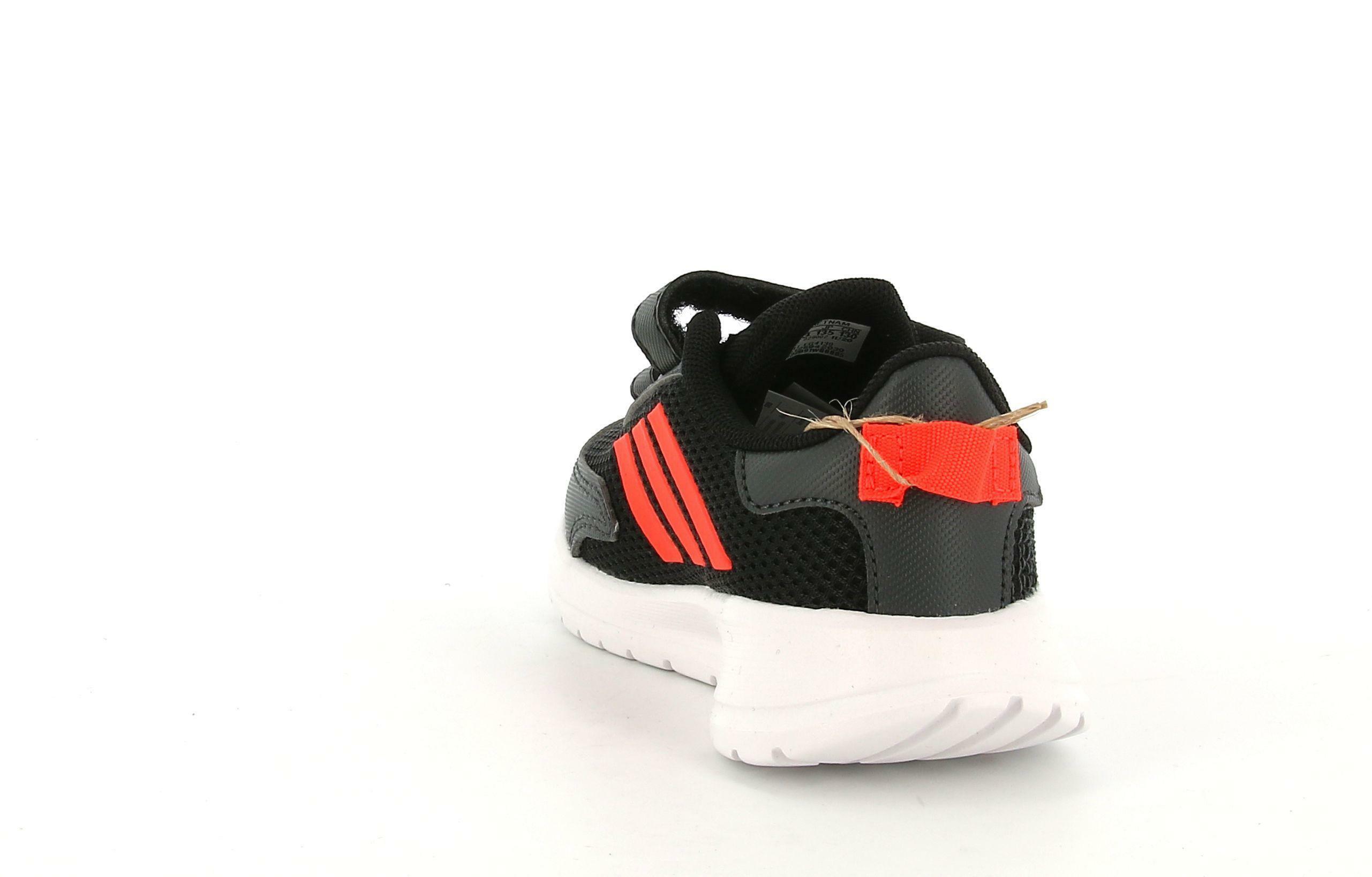 adidas scarpa sportiva adidas tensaur run c eg4143. da bambino, colore nero